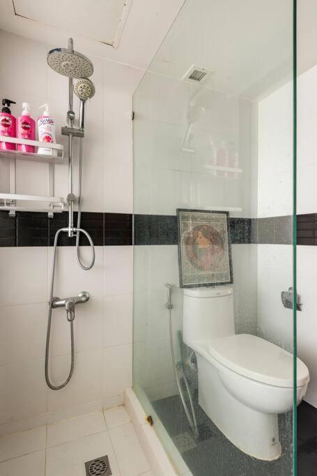 Selfcheckin Omni Tower Sukhumvit4 Nana Asoke Bts Mrt Hispeed Wifi Pool&gym Apartamento