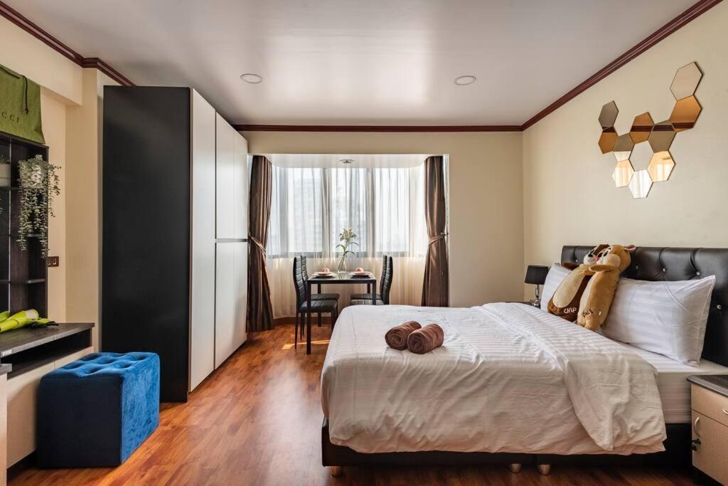 Selfcheckin Omni Tower Sukhumvit4 Nana Asoke Bts Mrt Hispeed Wifi Pool&gym Apartamento *